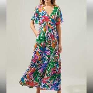 Sugarlips Paradise Falls Pismo Button
Down Flutter Maxi Dress